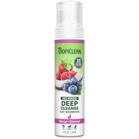 TropiClean deep cleanse cat no rinse shampoo bottle with on a white background